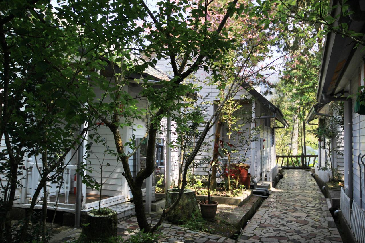 Gemlu Villa Лугу Екстериор снимка